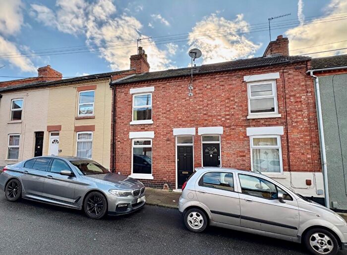 2 Bedroom Terraced House For Sale In Northcote Street, Semilong Northampton, NN2