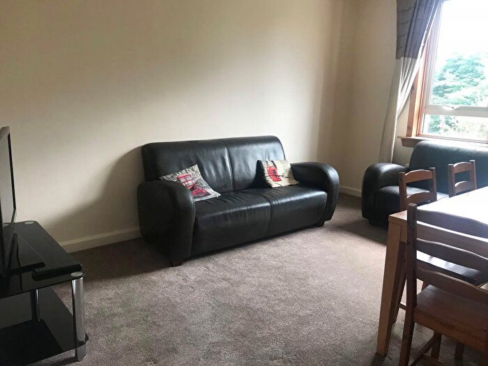 2 Bedroom Flat To Rent In Lamond Drive, St. Andrews, KY16