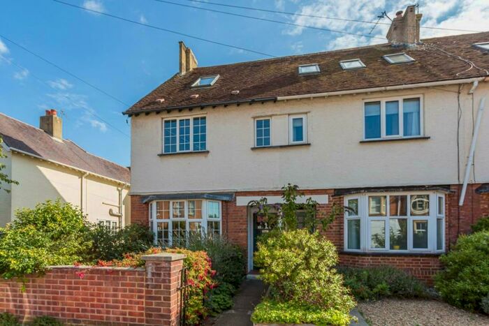 3 Bedroom End Of Terrace House To Rent In Swinburne Road, Abingdon, OX14