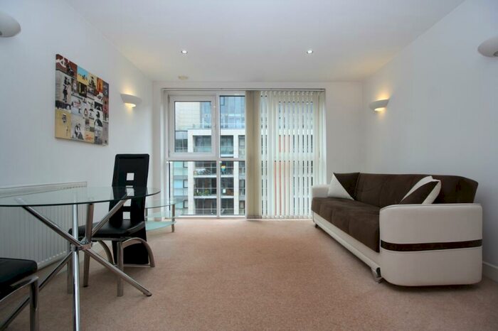 1 Bedroom Apartment To Rent In Adriatic Apartments, Western Gateway, Royal Docks, E16