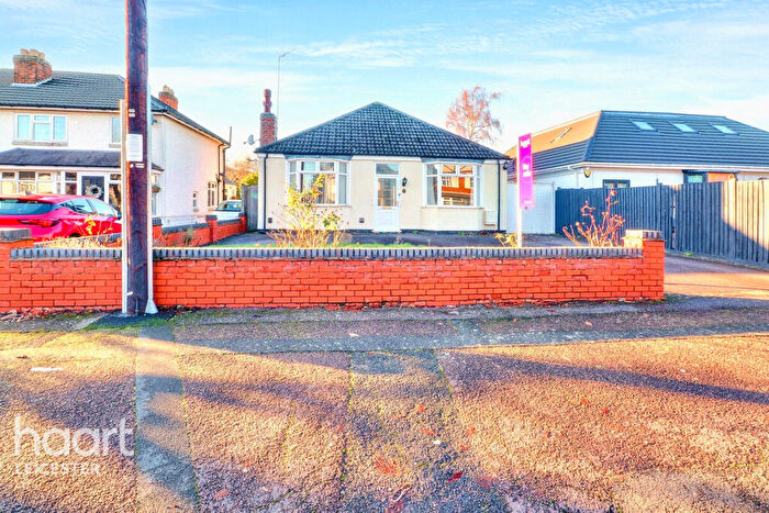 3 Bedroom Bungalow For Sale In Stanley Drive, Leicester, LE5