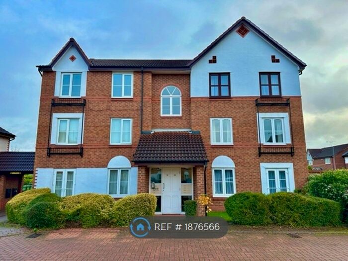2 Bedroom Flat To Rent In Gardeners Court, Leeds, LS10
