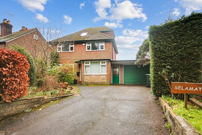 4 Bedroom Detached House For Sale In Sandy Lane, RH10