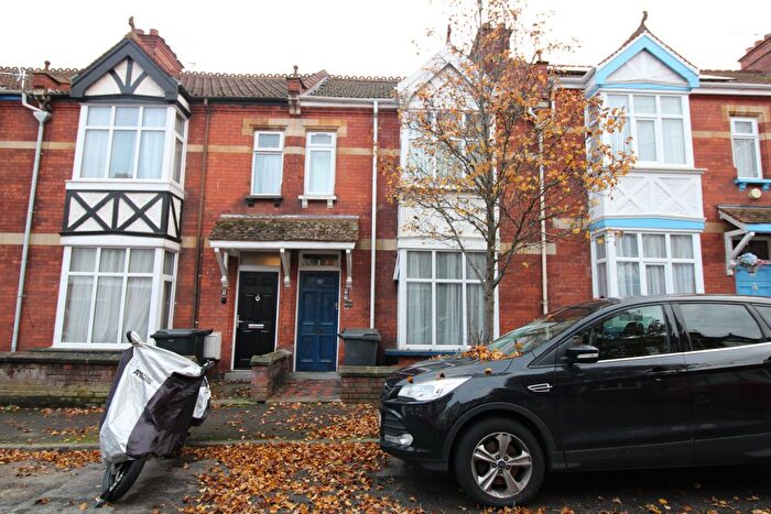 1 Bedroom Flat To Rent In Ashleigh Avenue, Bridgwater, TA6
