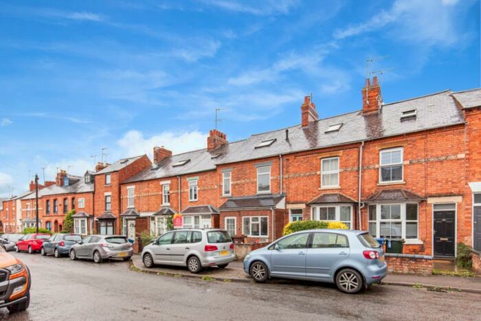 4 Bedroom Town House To Rent In Centre Street, Banbury, OX16