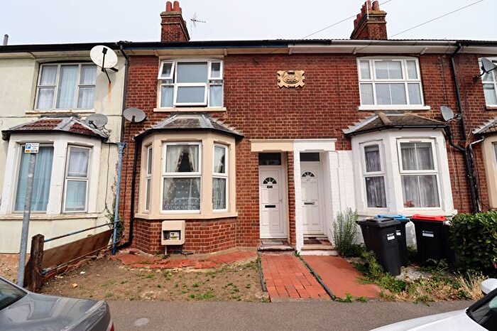2 Bedroom Terraced House For Sale In Osborne Street, Bletchley, Milton Keynes, MK2