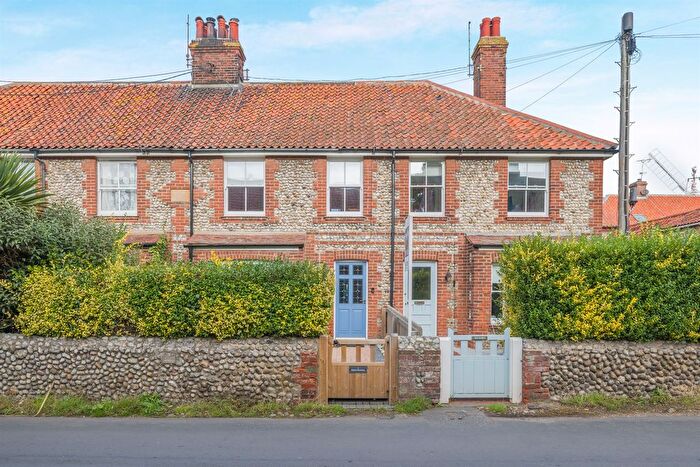3 Bedroom Terraced House For Sale In High Street, Cley, Holt, NR25