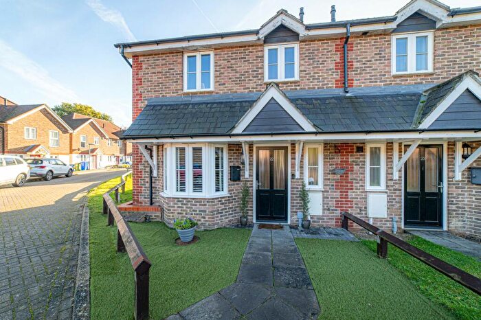 3 Bedroom Semi-Detached House For Sale In Oak Close, Borden, ME9
