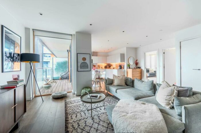 2 Bedroom Flat To Rent In Albert Road, Queen's Park, London, NW6