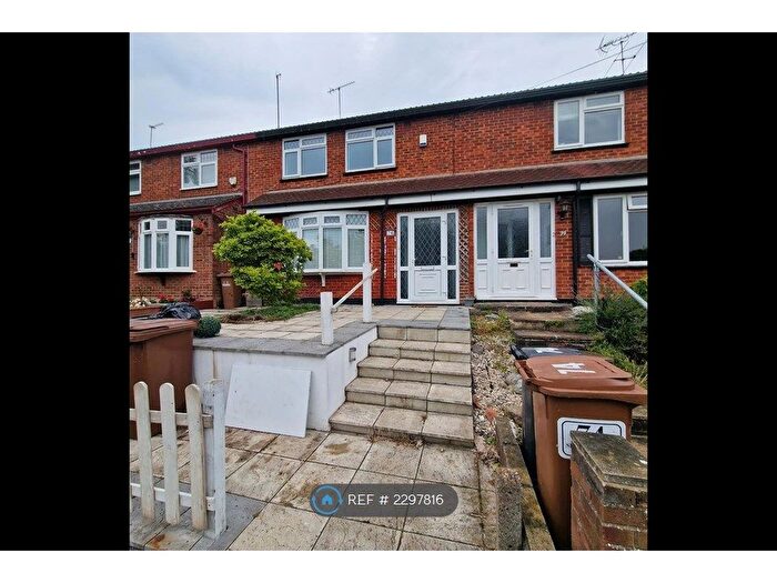 3 Bedroom Terraced House To Rent In Sewardstone Gardens, London, E4