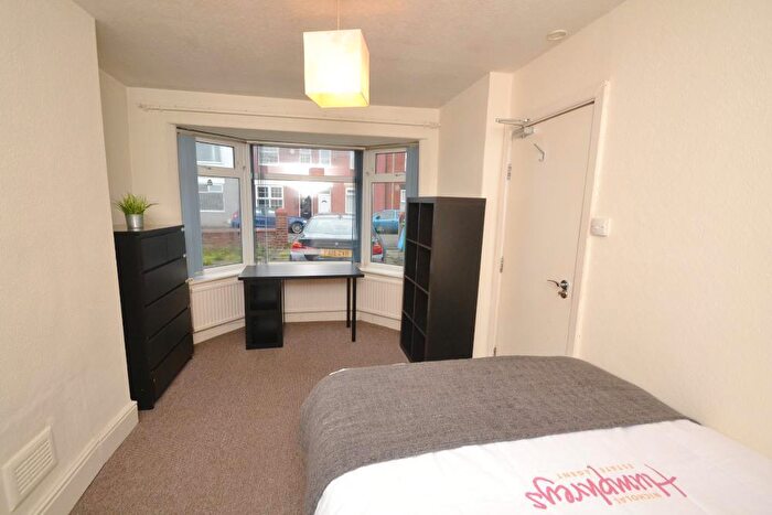 5 Bedroom Detached House To Rent In Edgeworth Drive, Fallowfield, Manchester, M14