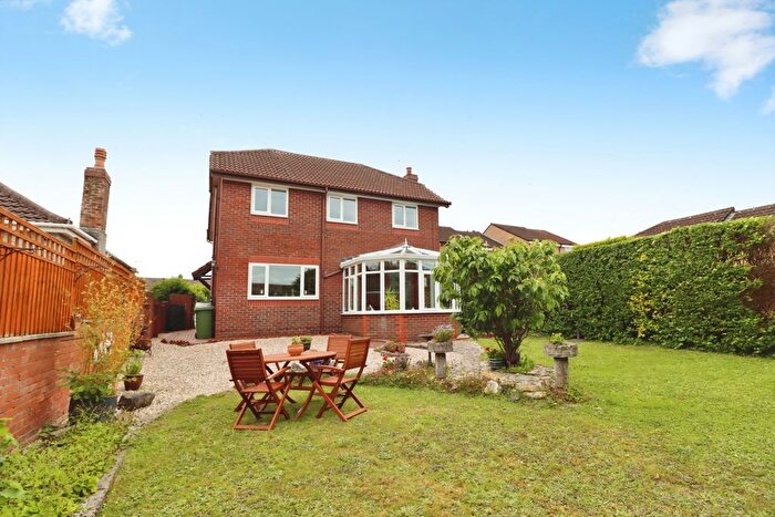 4 Bedroom Detached House For Sale In Pettigrove Road, Kingswood, Bristol, BS15