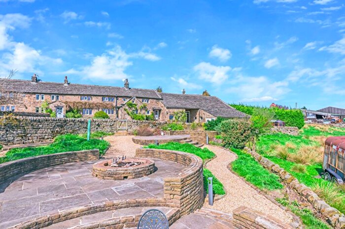 3 Bedroom Farm House For Sale In Otley Road, Bingley, BD16