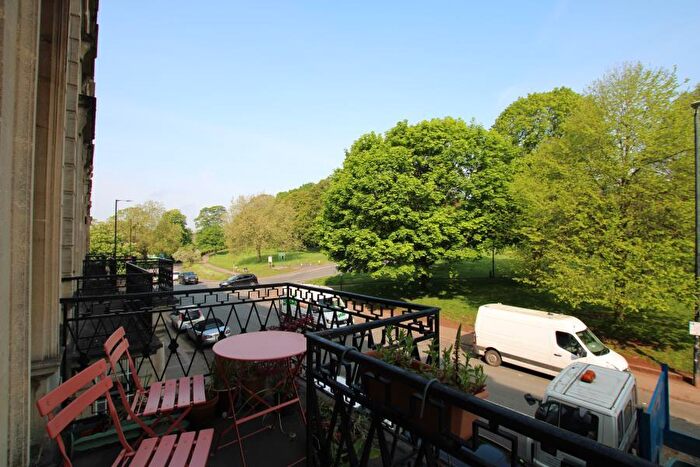 2 Bedroom Apartment To Rent In Gloucester Row - Clifton Village, BS8