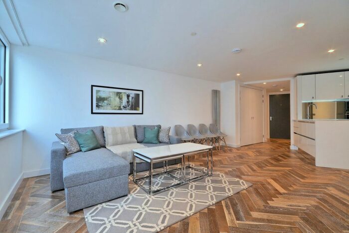 2 Bedroom Flat To Rent In Eagle Point, City Road, Islington, EC1V