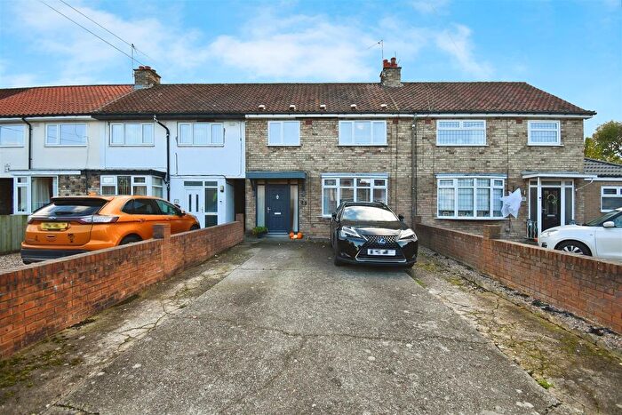 3 Bedroom Terraced House For Sale In Grimston Road, Anlaby, Hull, HU10