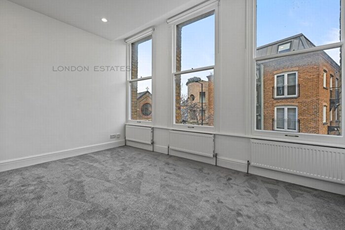 2 Bedroom Flat To Rent In Blythe Road, West Kensington, W14
