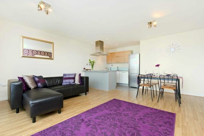 2 Bedroom Flat To Rent In Azura Court, Warton Road, Stratford, London, E15