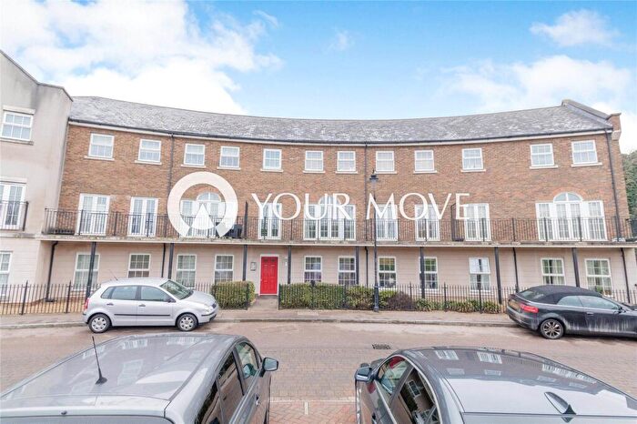 2 Bedroom Flat To Rent In Palladian Circus, Greenhithe, Kent, DA9
