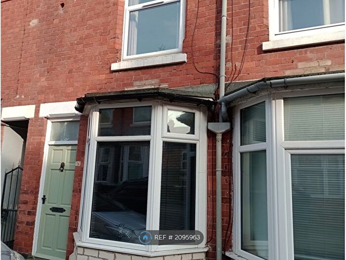 2 Bedroom Terraced House To Rent In St. Stephens Avenue, Nottingham, NG2