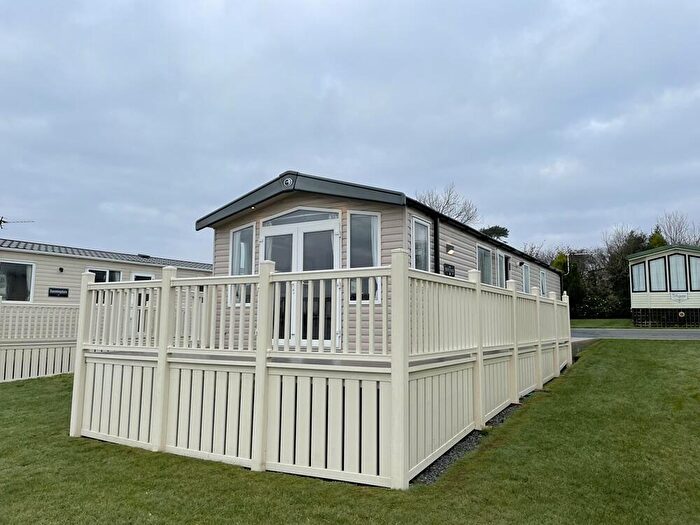 2 Bedroom Caravan For Sale In , SA66