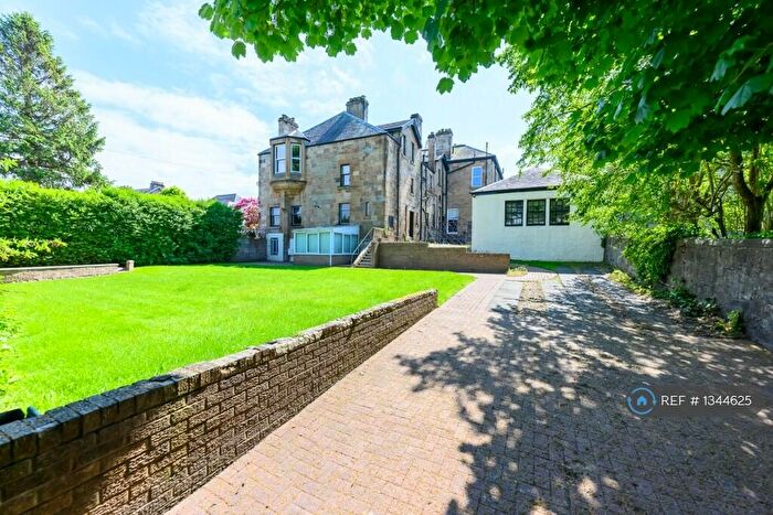 3 Bedroom Flat To Rent In The Annexe, Greenock, PA16