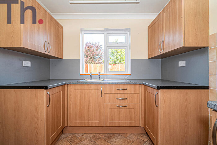 3 Bedroom Semi Detached House For Sale In Sandown, Isle Of Wight, PO36