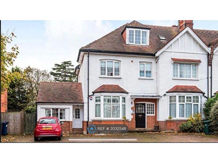 2 Bedroom Flat To Rent In Northumberland Road, New Barnet, Barnet, EN5