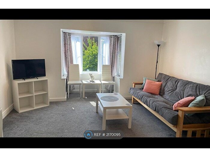1 Bedroom Flat To Rent In Cotton Avenue, London, W3