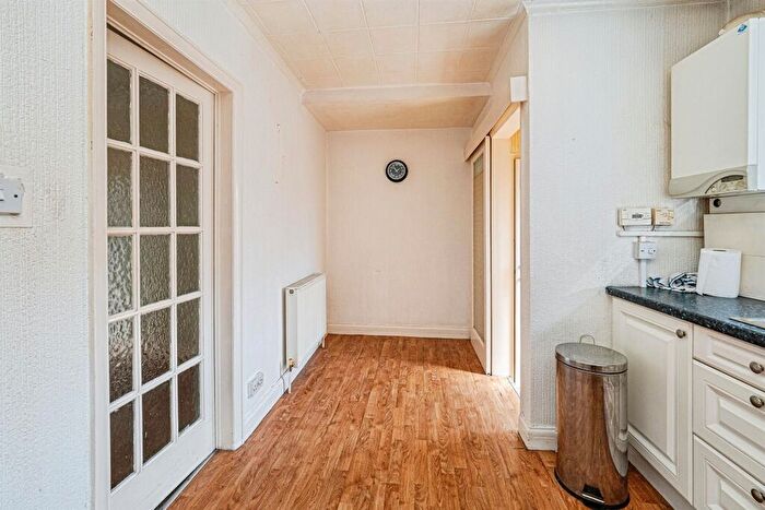 2 Bedroom Terraced House For Sale In Glebe Road, Hull, HU7