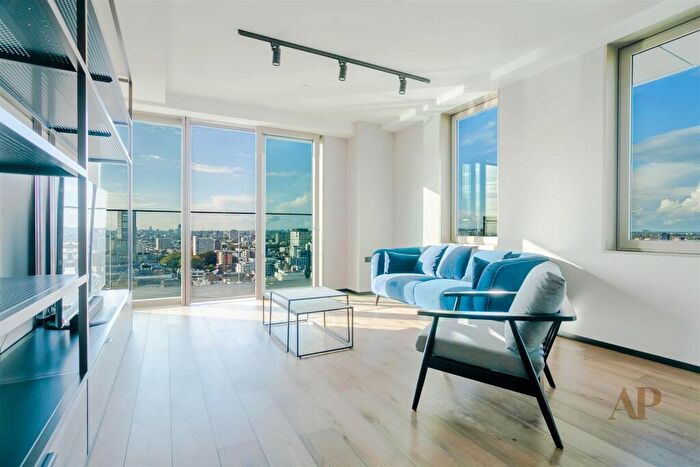 2 Bedroom Apartment To Rent In Hewett Street, London, EC2A