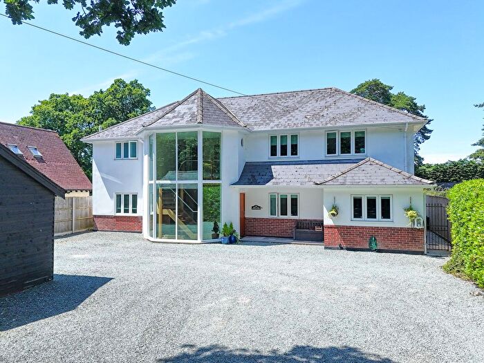 5 Bedroom Detached House For Sale In Hinton Wood Avenue, Highcliffe, Christchurch, BH23