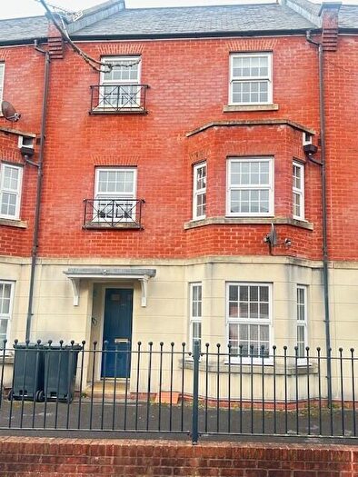 3 Bedroom Terraced House To Rent In Queen Elizabeth Drive, Swindon, Wiltshire, SN25