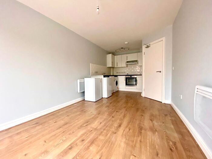 1 Bedroom Flat To Rent In Windsor Court, James Street, Edgeley, SK3