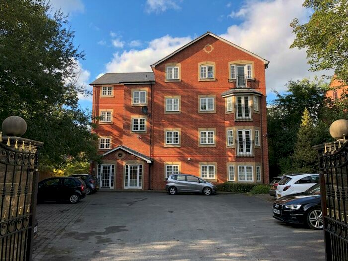 2 Bedroom Flat To Rent In Shiredene, Shire Oak Road, Headingley, Leeds, LS6