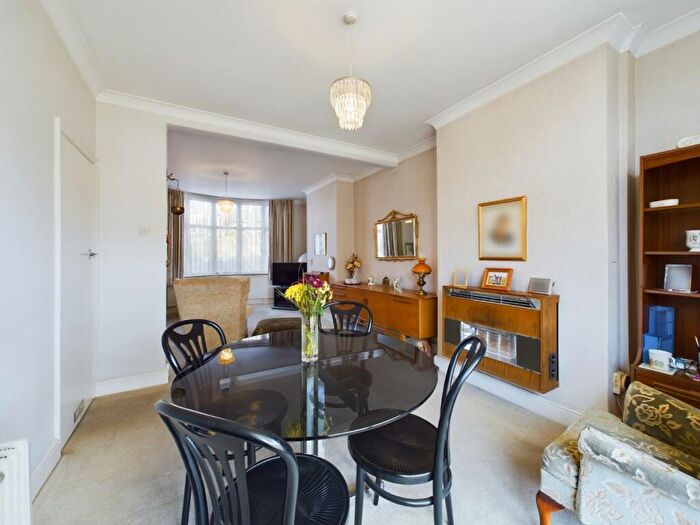 3 Bedroom Terraced House For Sale In Balmoral Road, Kingsthorpe, Northampton, NN2