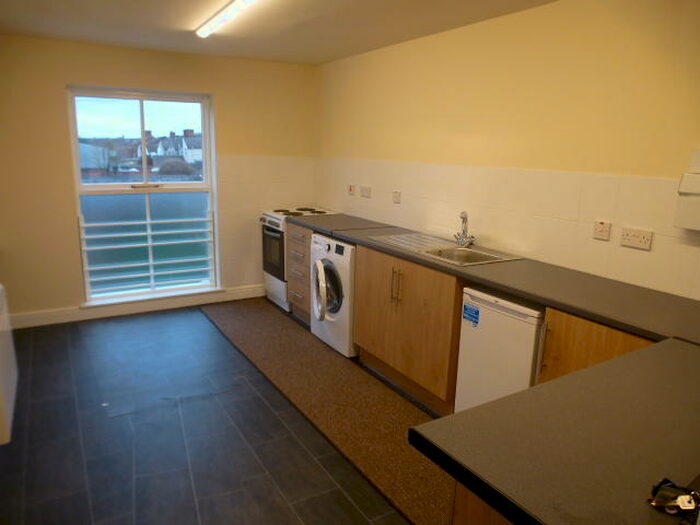 2 Bedroom Apartment To Rent In Victoria Road, Burton On Trent., DE14