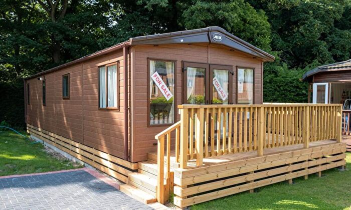 2 Bedroom Lodge For Sale In Goulton Lane, Northallerton, DL6