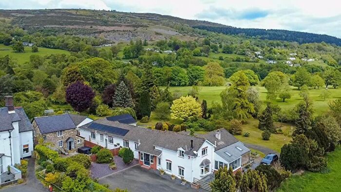 4 Bedroom Detached Bungalow For Sale In Holyhead Road, Llangollen, LL20