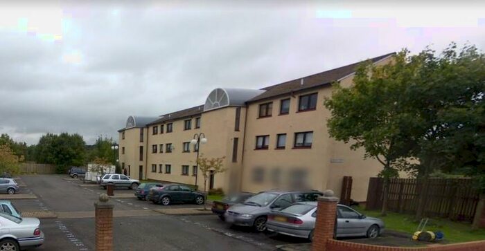 3 Bedroom Flat To Rent In Kildonan Court, Newmains, Wishaw, ML2