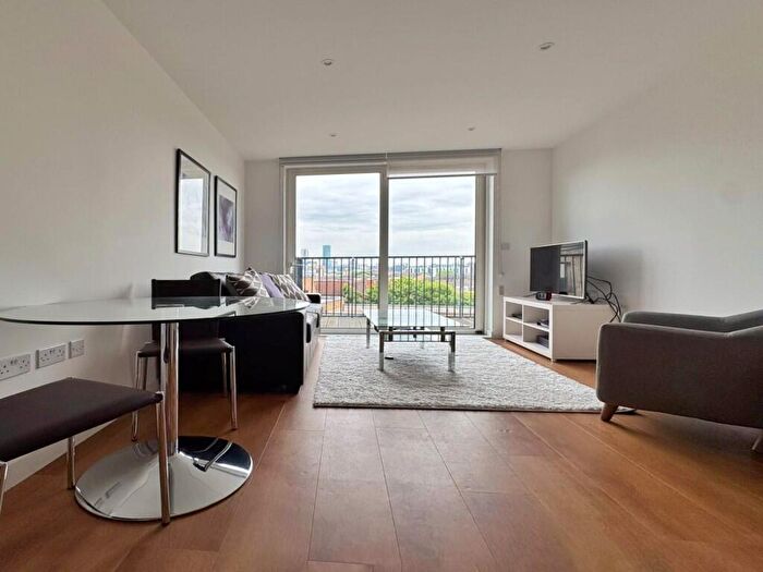 1 Bedroom Apartment To Rent In Whiting Way, London, SE16