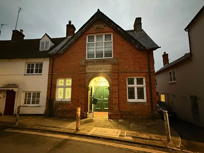 1 Bedroom Apartment To Rent In Well Street, Buckingham, MK18