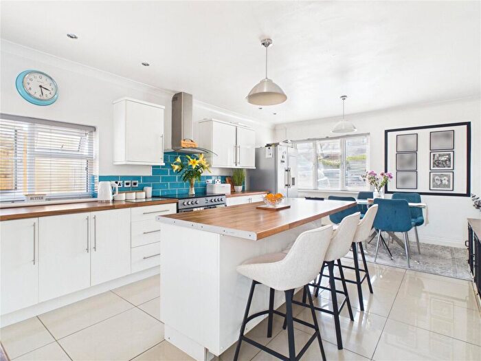 4 Bedroom End Of Terrace House For Sale In Gullon Walk, Bristol, BS13
