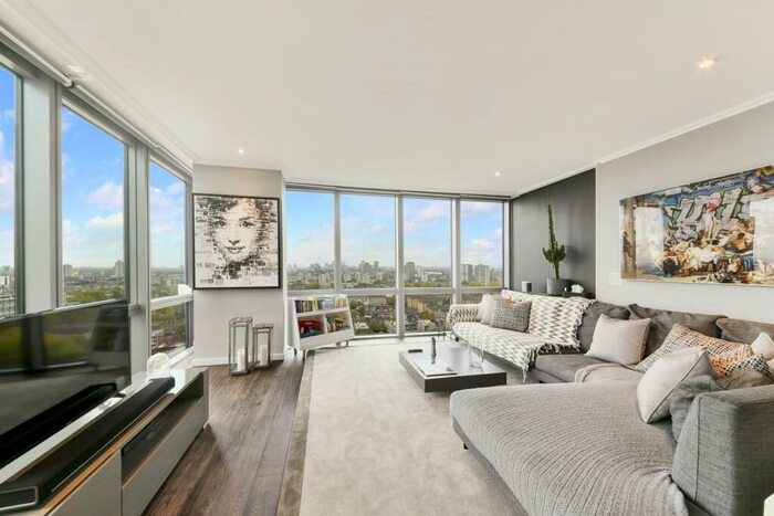 2 Bedroom Apartment To Rent In West India Quay, Canary Wharf, E14