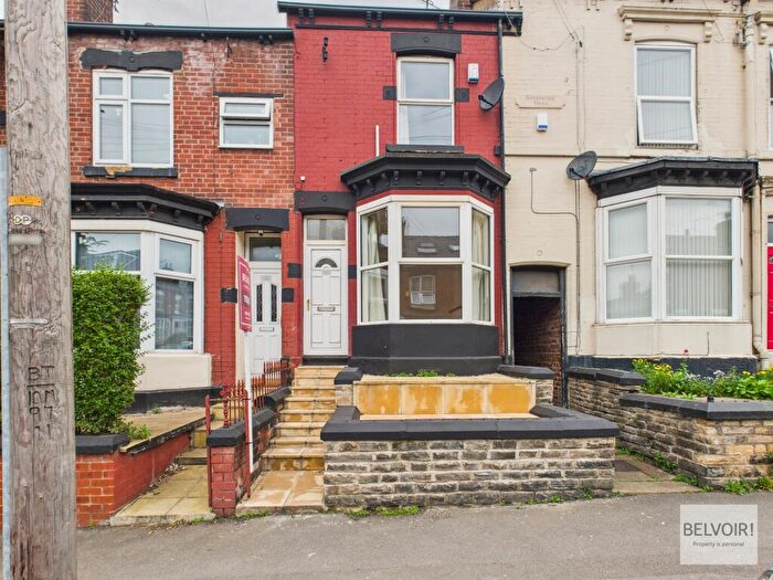 3 Bedroom Terraced House To Rent In South View Road, Sheffield, S7