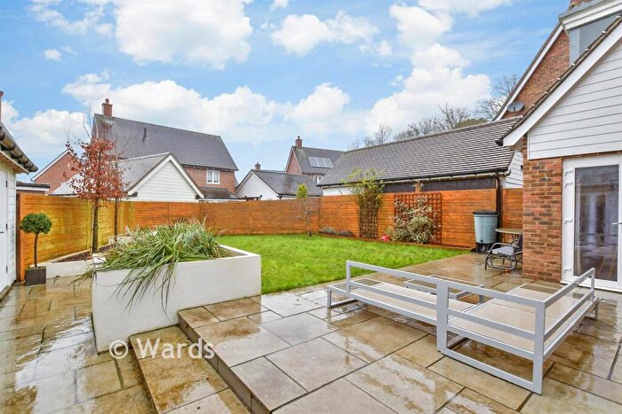 4 Bedroom Detached House For Sale In Butler Close, Harrietsham, Maidstone, Kent, ME17