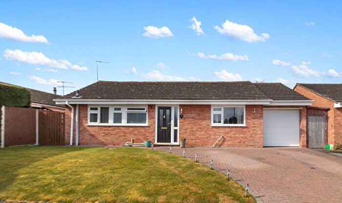 3 Bedroom Bungalow For Sale In The Beeches, Upton-Upon-Severn, Worcester, WR8