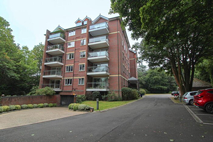 2 Bedroom Apartment For Sale In Tower Road, Branksome Park, Poole, BH13