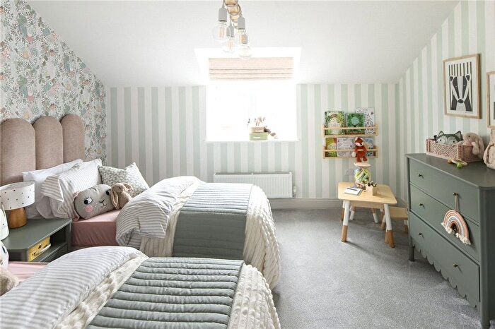 3 Bedroom Terraced House For Sale In Ively Road, Fleet, GU51