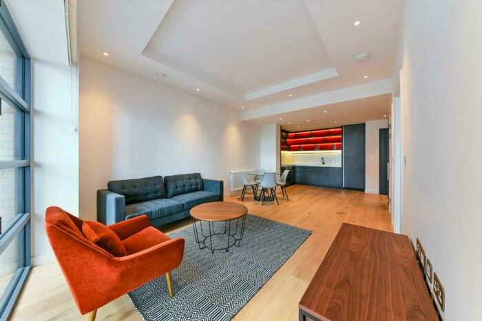 1 Bedroom Apartment To Rent In Amelia House, London City Island, London, E14